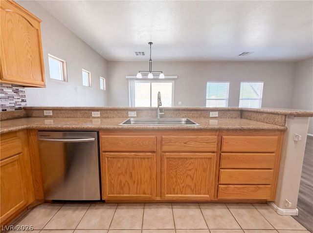 4560 Sunflower Avenue, Las Vegas, NV 89120