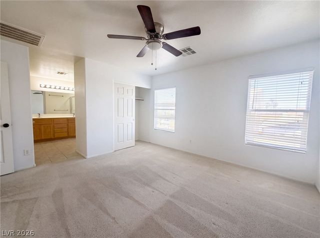 4560 Sunflower Avenue, Las Vegas, NV 89120