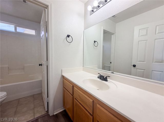 4560 Sunflower Avenue, Las Vegas, NV 89120