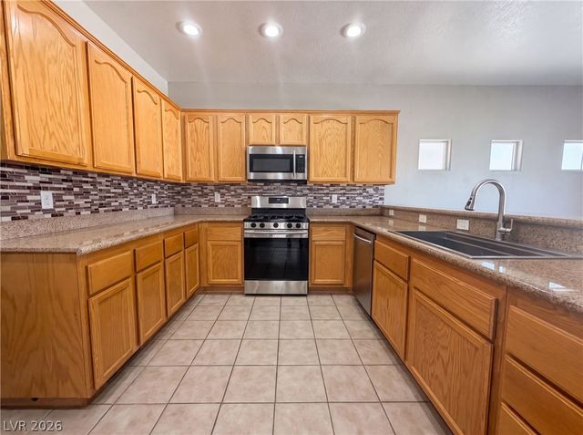 4560 Sunflower Avenue, Las Vegas, NV 89120