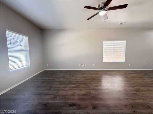 4560 Sunflower Avenue, Las Vegas, NV 89120