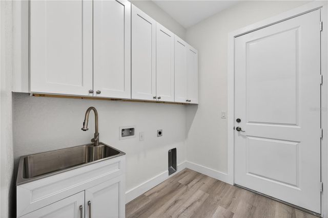 12462 DEEPWOODS AVENUE, Port Charlotte, FL 33981