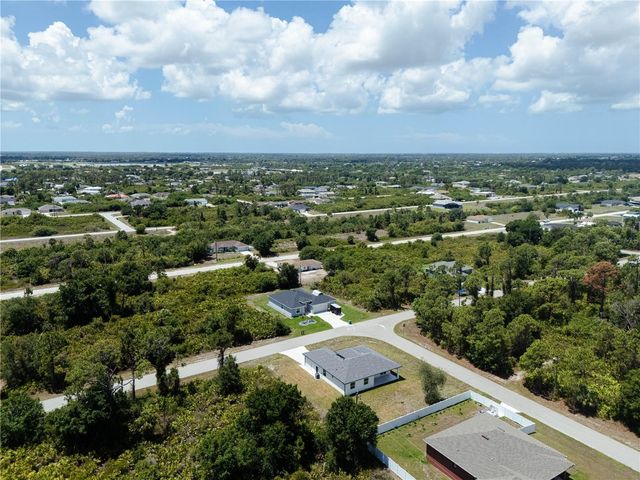 12462 DEEPWOODS AVENUE, Port Charlotte, FL 33981