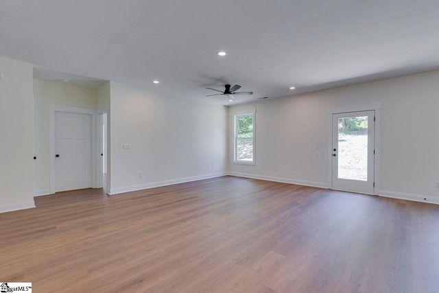 5 Carter Drive, Marietta, SC 29661