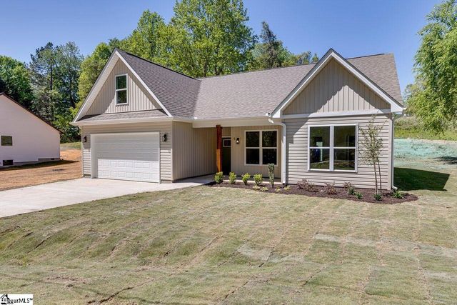 5 Carter Drive, Marietta, SC 29661