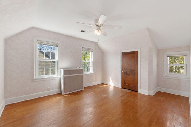 5705 10th Avenue S, Minneapolis, MN 55417