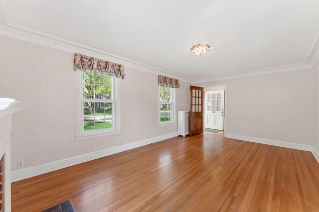 5705 10th Avenue S, Minneapolis, MN 55417