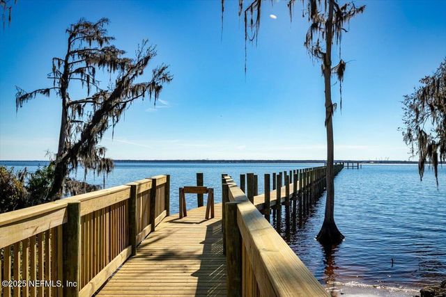 196 ZEPHYR Drive, St. Johns, FL 32259