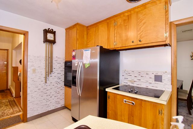 442 Prospect St, Chicopee, MA 01020