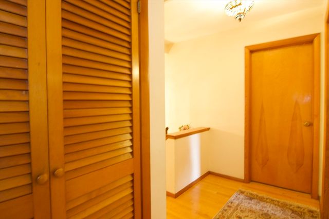 442 Prospect St, Chicopee, MA 01020