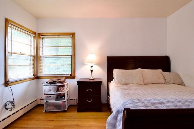 442 Prospect St, Chicopee, MA 01020