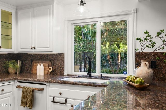 738 Capitan Street, Thousand Oaks, CA 91320