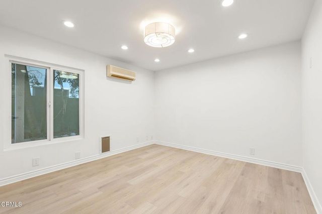 738 Capitan Street, Thousand Oaks, CA 91320