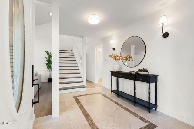 738 Capitan Street, Thousand Oaks, CA 91320
