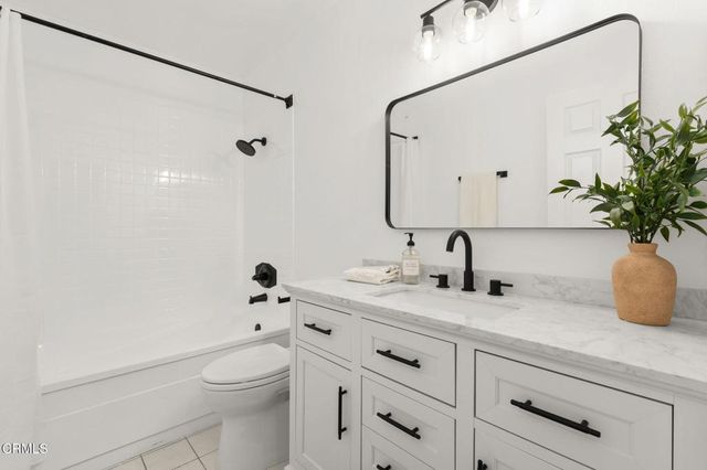 738 Capitan Street, Thousand Oaks, CA 91320