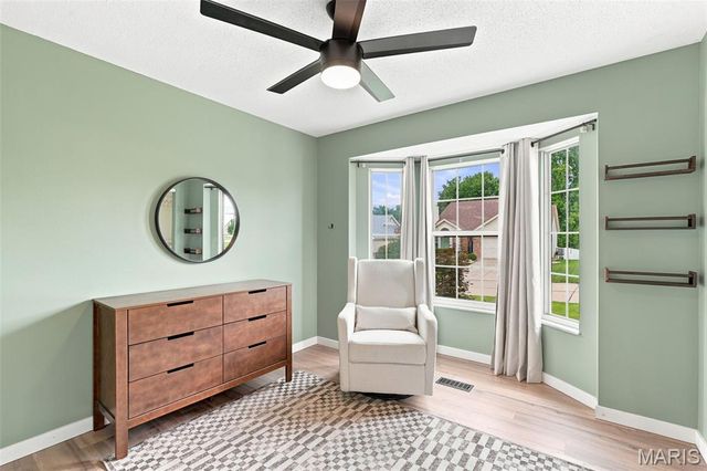 348 Misty Valley Drive, St Peters, MO 63376