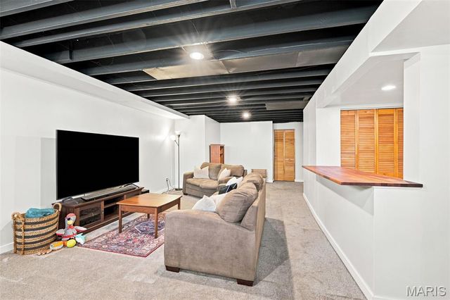348 Misty Valley Drive, St Peters, MO 63376