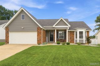 348 Misty Valley Drive, St Peters, MO 63376
