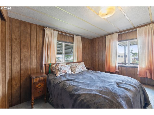 570 N 10th Ave 43, Cornelius, OR 97113