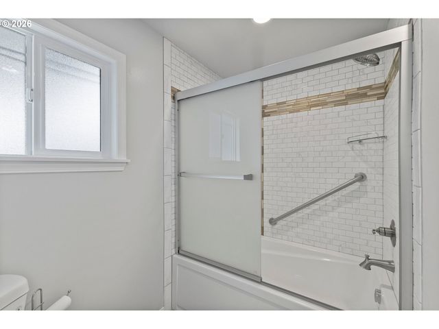 570 N 10th Ave 43, Cornelius, OR 97113