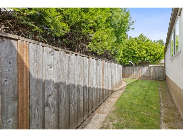 570 N 10th Ave 43, Cornelius, OR 97113