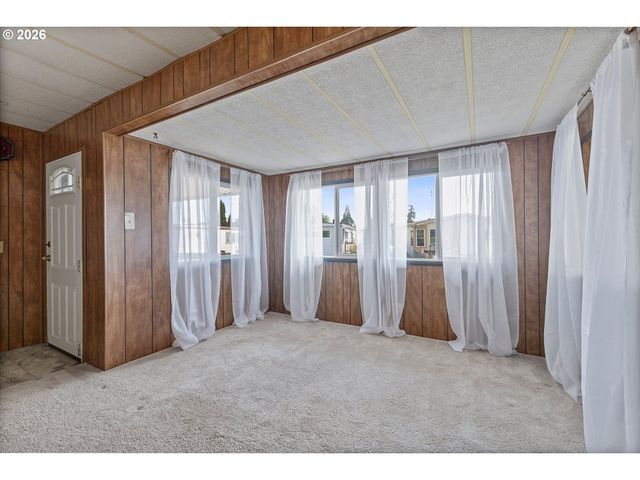 570 N 10th Ave 43, Cornelius, OR 97113