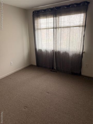 36310 Park Place Drive, Sterling Heights, MI 48310