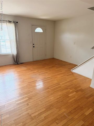 36310 Park Place Drive, Sterling Heights, MI 48310