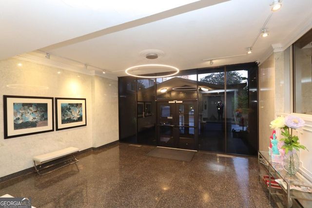 3060 Pharr Court North NW 114, Atlanta, GA 30305