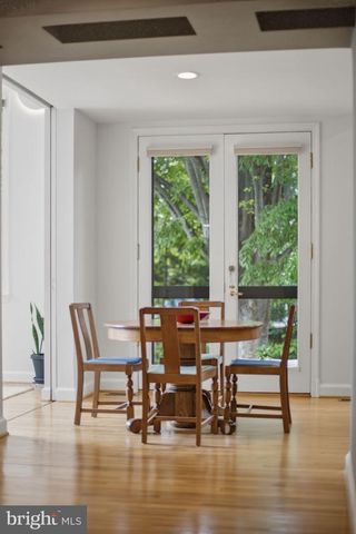 1114 N INGLEWOOD ST, Arlington, VA 22205