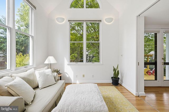 1114 N INGLEWOOD ST, Arlington, VA 22205