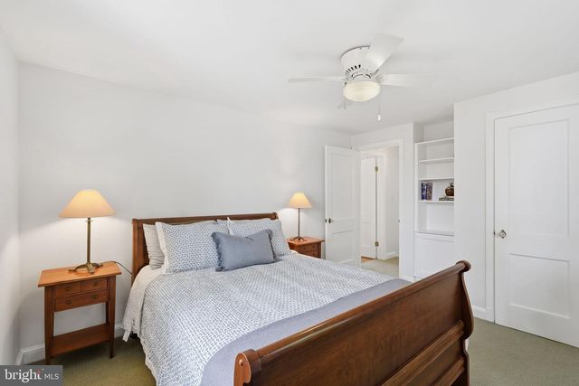 1114 N INGLEWOOD ST, Arlington, VA 22205