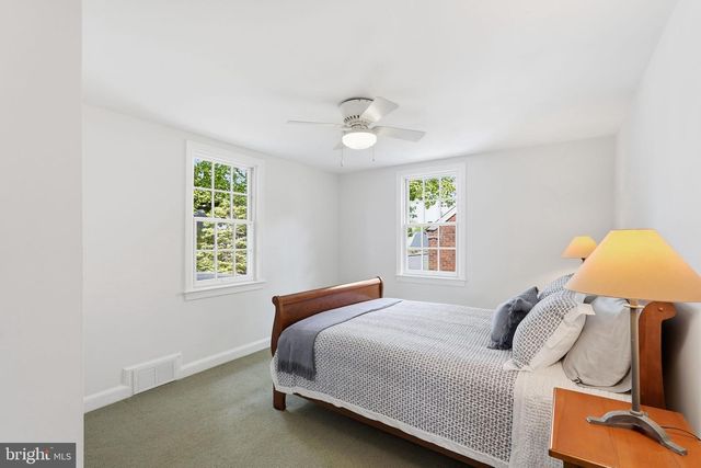 1114 N INGLEWOOD ST, Arlington, VA 22205