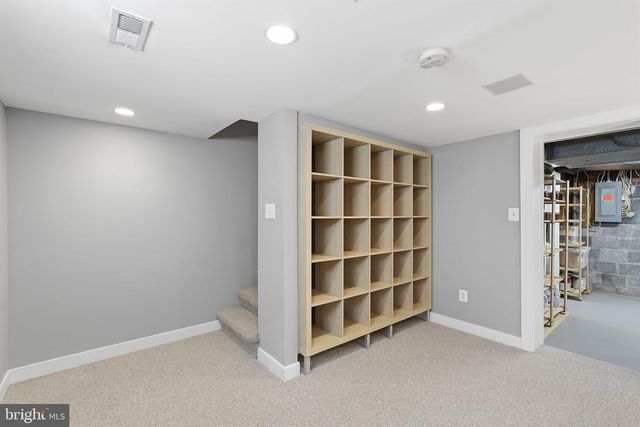 1114 N INGLEWOOD ST, Arlington, VA 22205