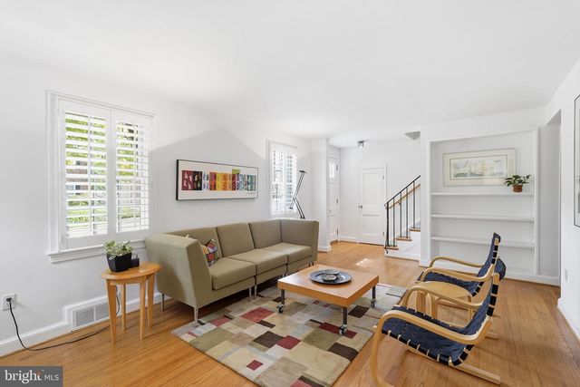 1114 N INGLEWOOD ST, Arlington, VA 22205