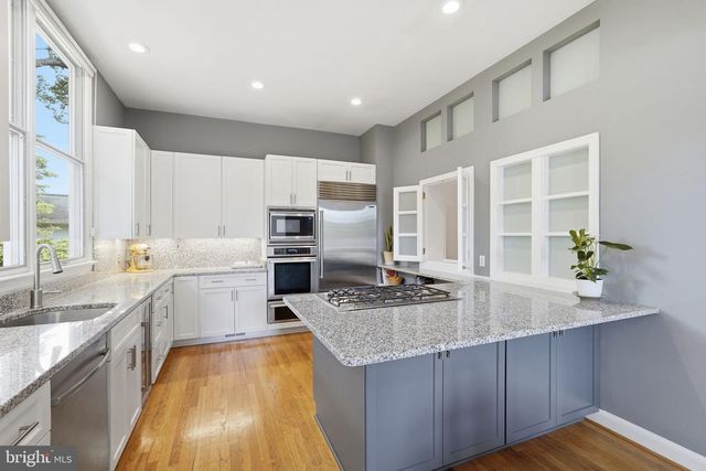 1114 N INGLEWOOD ST, Arlington, VA 22205