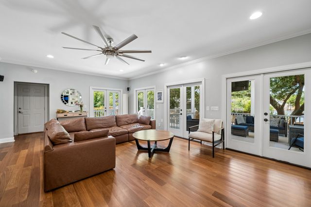 44 Rivers Point Row, Charleston, SC 29412