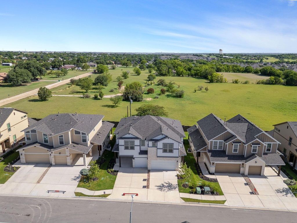 2204A Cornfield DR, Pflugerville, TX 78660