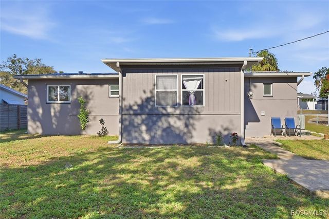 15 S Fillmore Street, Beverly Hills, FL 34465