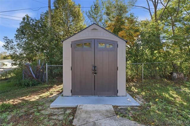 15 S Fillmore Street, Beverly Hills, FL 34465