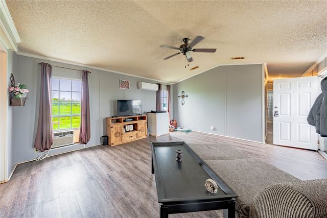 6261 Taylor Ranch Loop, Kaufman, TX 75142