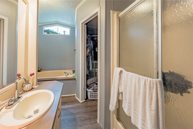 6261 Taylor Ranch Loop, Kaufman, TX 75142