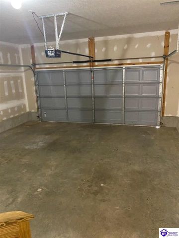 119 Red Hawk Drive, Vine Grove, KY 40175