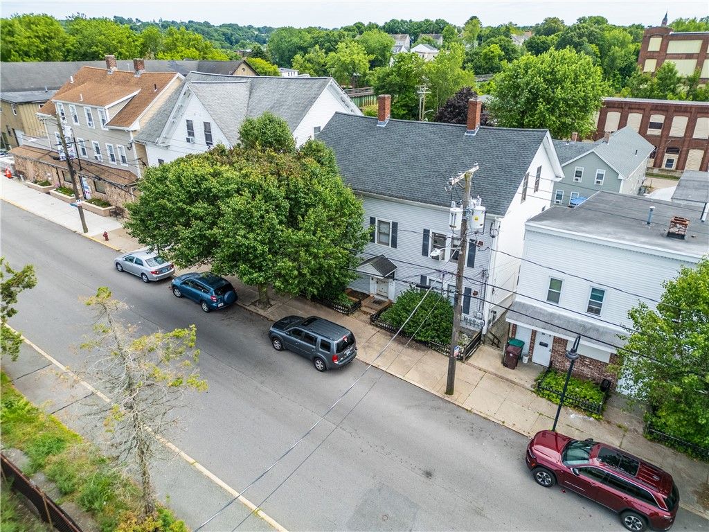 372 River Street, Woonsocket, RI 02895