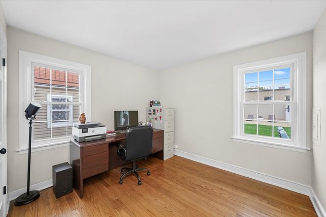 1811 N 72nd Court, Elmwood Park, IL 60707