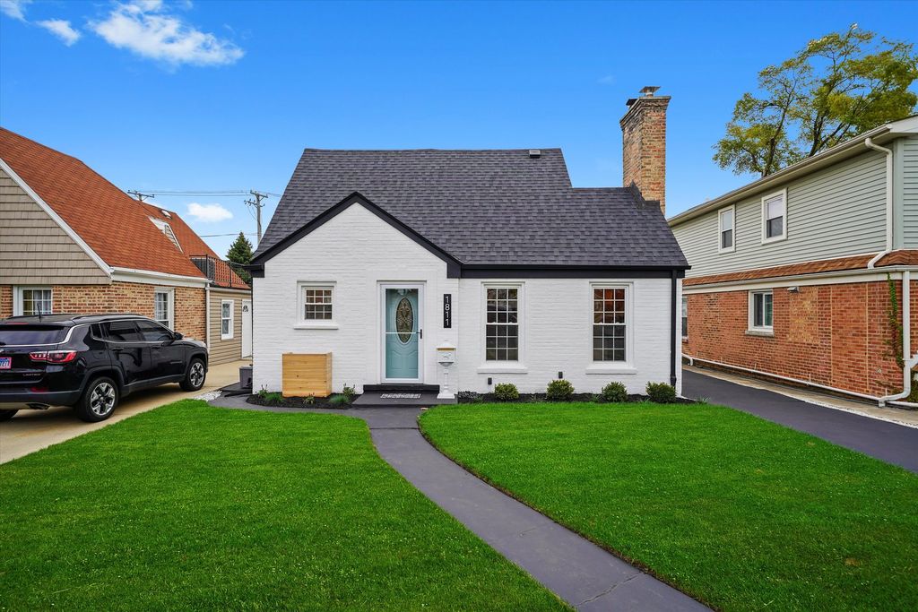 1811 N 72nd Court, Elmwood Park, IL 60707