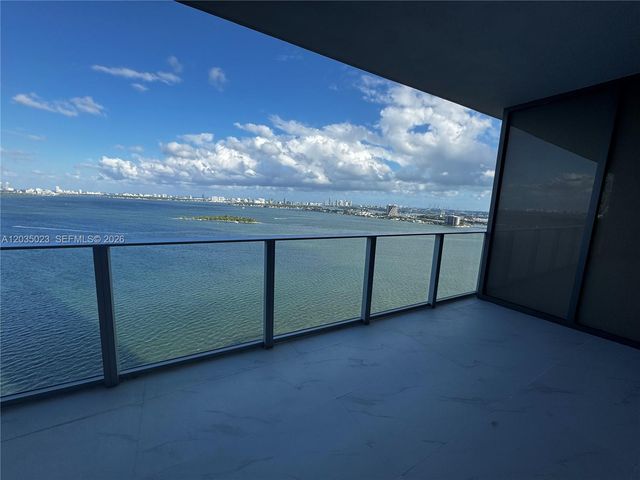 700 NE 24 2206, Miami, FL 33137