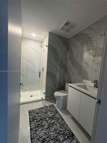 700 NE 24 2206, Miami, FL 33137