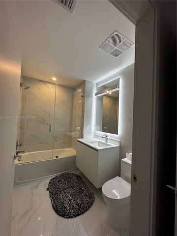 700 NE 24 2206, Miami, FL 33137