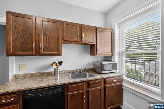 16 Forest Street 302, Montclair, NJ 07042